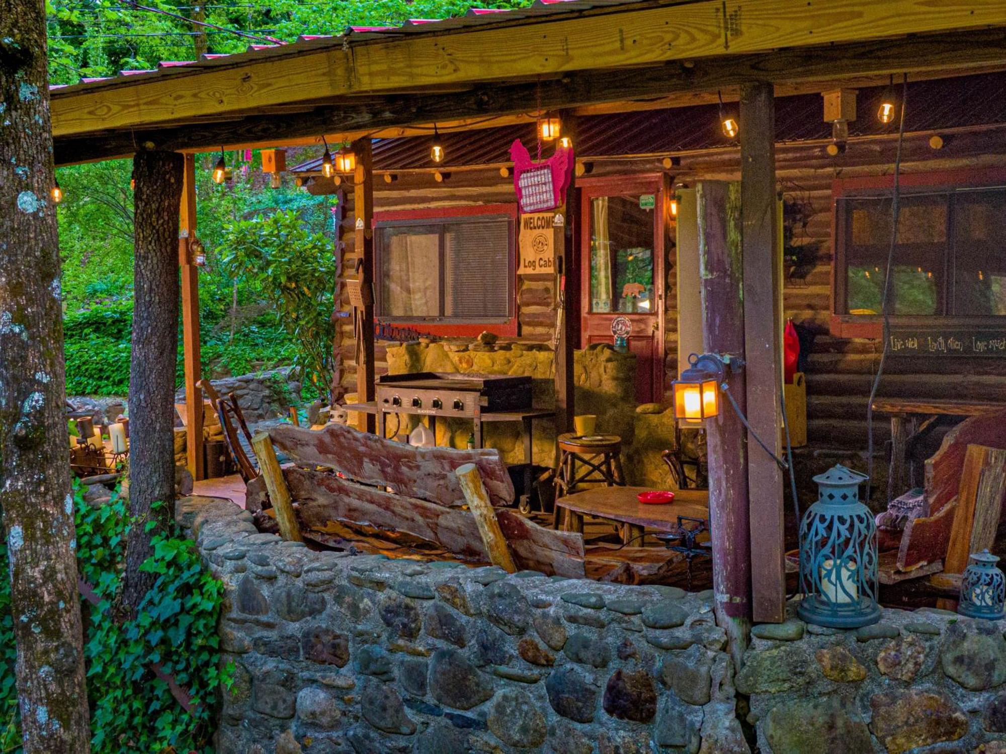 Bear Creek Lodge And Cabins In Helen Ga - Pet Friendly, River On Property, Walking Distance To Downtown Helen Exterior foto