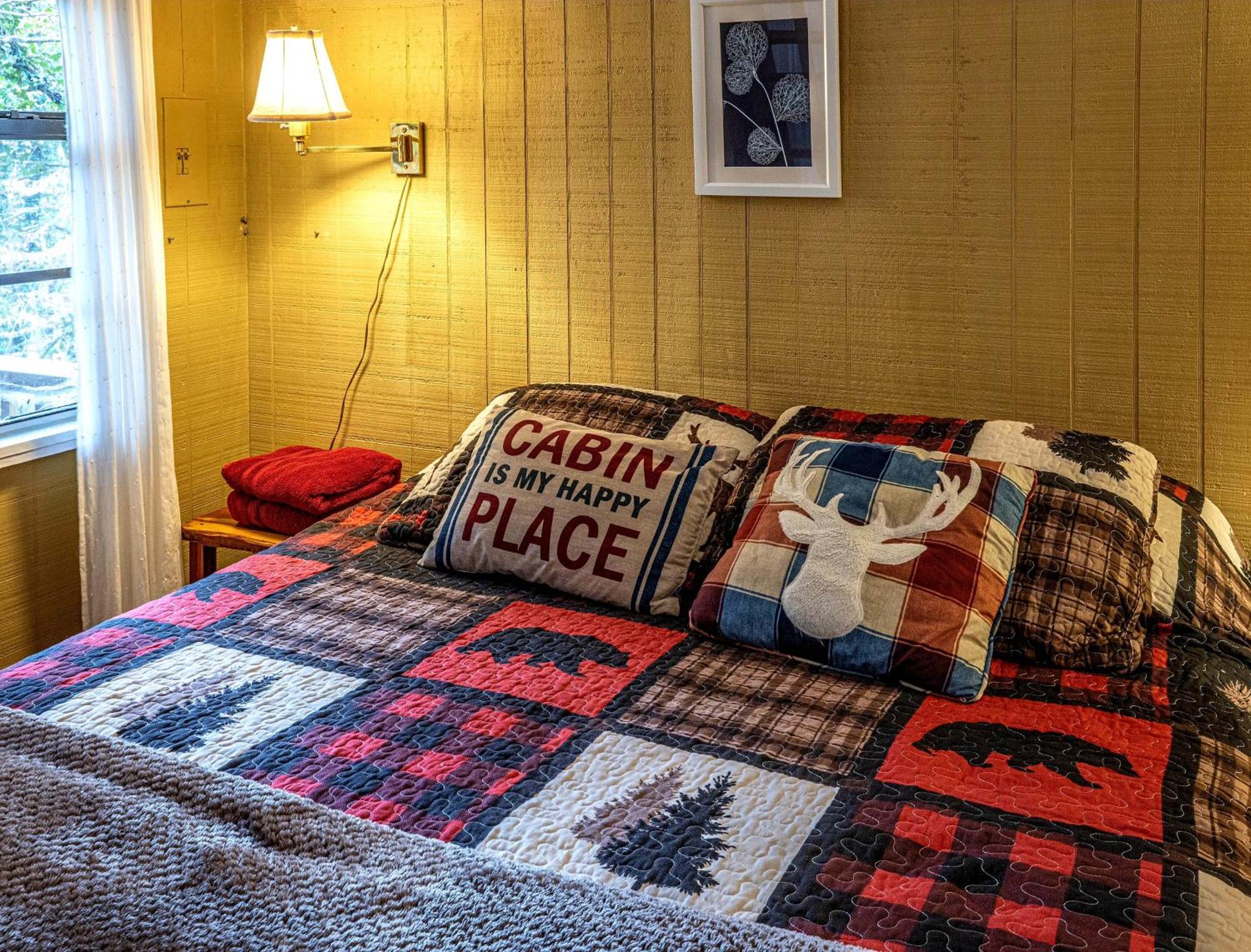 Bear Creek Lodge And Cabins In Helen Ga - Pet Friendly, River On Property, Walking Distance To Downtown Helen Exterior foto